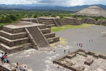 Avenue of the dead, Aztec city of Teotihuacan