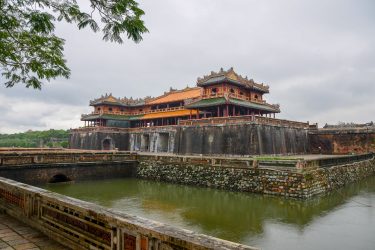 Hue (1)